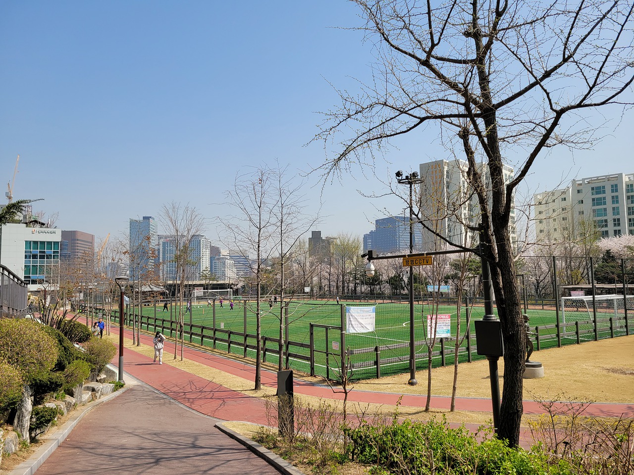 使得这场比 使得这场比